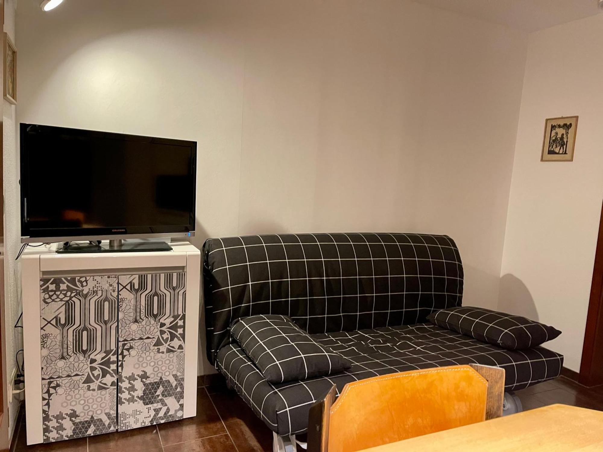 Wunderschoenes 2 Zimmer Apartment Zentrum Goldstadt Пфорцхайм Экстерьер фото