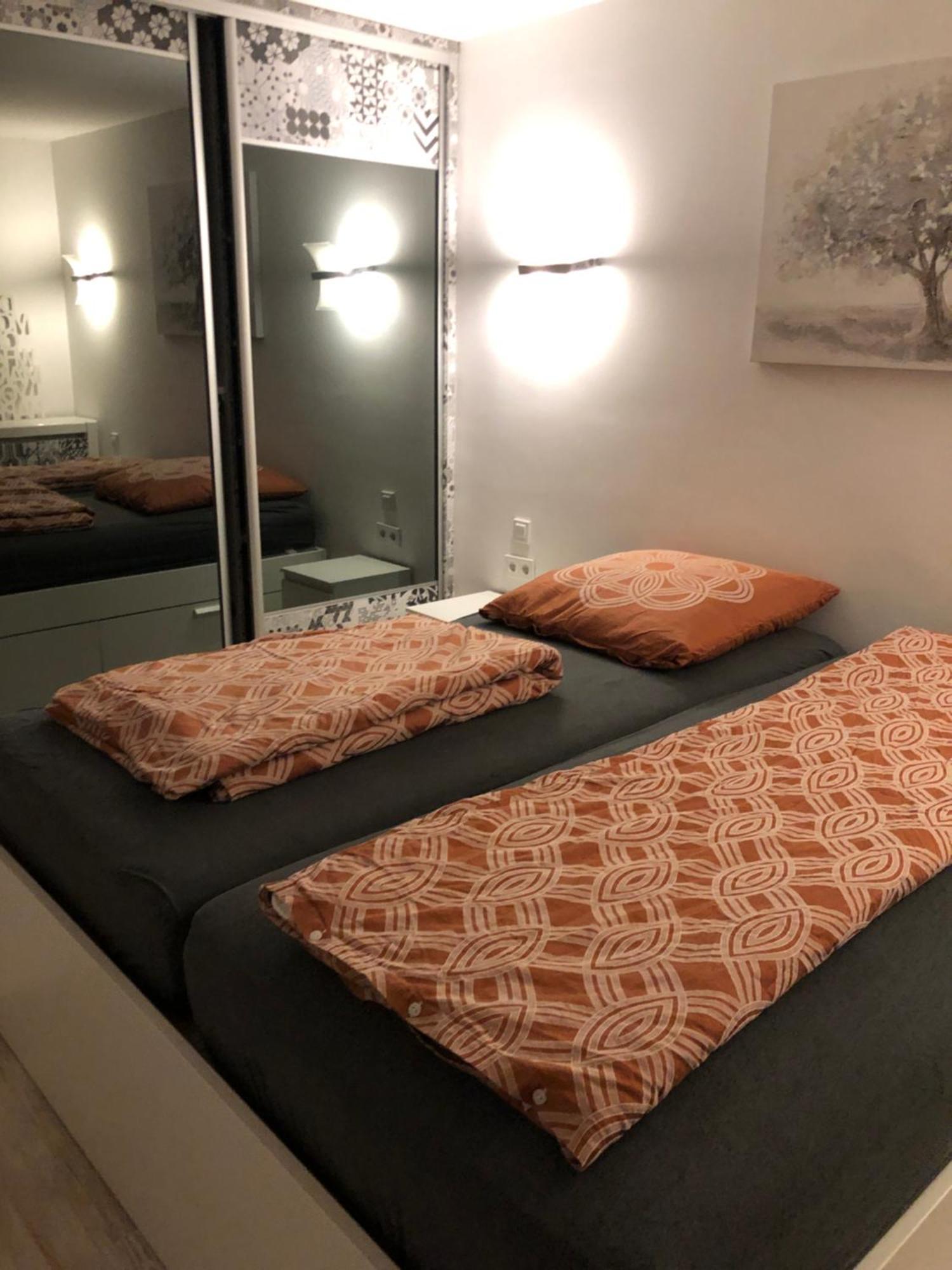 Wunderschoenes 2 Zimmer Apartment Zentrum Goldstadt Пфорцхайм Экстерьер фото